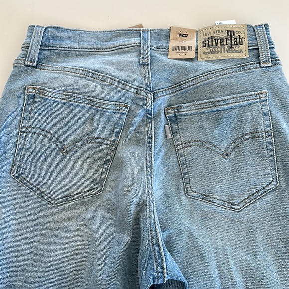 Levi’s Silver Tab Women’s Stretch High Mom Jeans - Picture 5 of 12